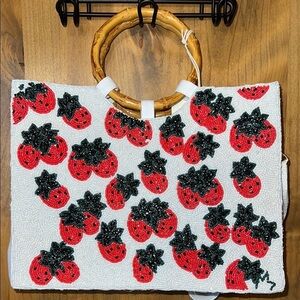 (Sol & Mer) Strawberry 🍓 Beaded Crossbody/Hand Bag ☀️